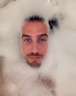 Eugenio Siller Instagram - Bubble time … 🫧 🫧