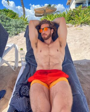 Eugenio Siller Thumbnail - 80.3K Likes - Most Liked Instagram Photos