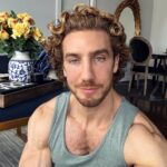 Eugenio Siller Instagram - Your mental health is more important than your career, money, other people's opinions, that event you said you would attend, your partner's mood and your family's wishes combined. If taking care of yourself means letting someone down, then let someone down. 🙌🏻 Beverly Hills, California