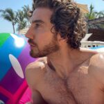 Eugenio Siller Instagram - My face when I’m interested … 🤨 #noblink Mi cara cuando algo me interesa … #sinparpadear