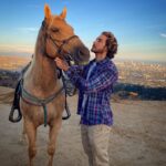 Eugenio Siller Instagram - Amazing day with friends and horses … 🐴 ☀️ / Día increíble con amigos y caballos … Hollywood Sign Scenic View