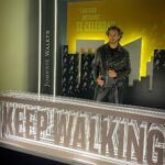 Eugenio Siller Instagram - #AD • Yellow Carpet • No importa qué tan lento avances siempre y cuando no te detengas … #Keepwalking Gracias @johnniewalkermx por una noche espectacular !!! PR: @marthitacarrillo Total look: @secoricardo 🥾: @balenciaga Mexico City, Mexico