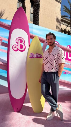 Eugenio Siller Instagram - “BARBIE THE MOVIE” - Pink Carpet Premiere !!!

@barbiethemovie @hm_comms @wbpictures 
#wbpartner
