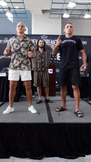 Fabrício Werdum Instagram - Main Event Media Day Faceoffs!
@werdum vs @juniorcigano 

#gamebredbareknucklemma

Tickets are on SALE! Link in bio to purchase yours 🎟️

🗓️ Friday, September 8th 
🎟️ Ticket link in bio
🏟️ VyStar Veterans Memorial Arena 
📍 Jacksonville, FL