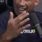 Fabrício Werdum Instagram - Dos mesmos criadores do Manual do Cagalhão, o mais novo lançamento é o Dicionário do Werdum. Garanta já a sua edição na pré-venda. É só “se inscrever-se” no canal do YouTube. Link na bio. QUEM NUNCA! 🤪