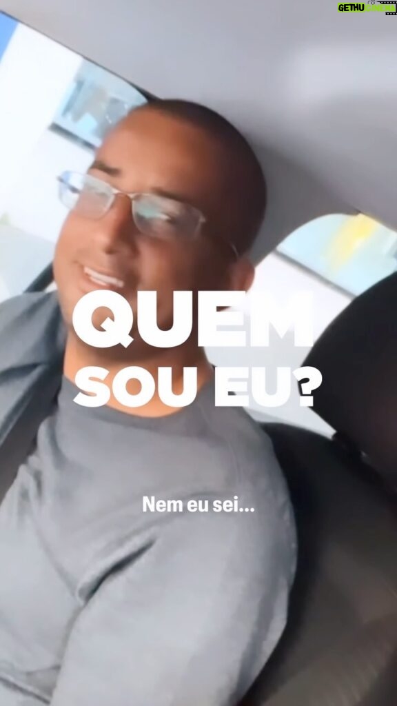 Fabrício Werdum Instagram - QUEM SOU EU? Com @juniorcigano Obs: O BURRO NÃO SOU EU, O BURRO É O MINOTAURO!