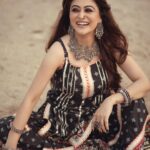 Falaq Naaz Instagram - 🖤🖤🖤 . . #picture #portraitphotography #falaqnaaz #falaqkifauj #rajasthani #style
