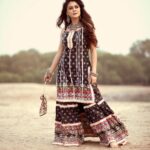 Falaq Naaz Instagram - ♠️🖤 . . . Outfit-: @aksbynidhi Outfit PR-: @dinky_nirh Accessories-: @rubans.in X @oakpinionpr Makeup & Hair : @vanshikhachanglanimua Photography :@portraitdeewana Managed By : @trending_influencers . . . #picoftheday #lookdodia #falaqnaaz #fashion #explore #falaqkifauj #bbott2 #aesthetic #indian #look
