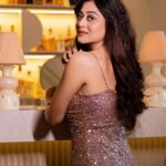 Falaq Naaz Instagram - At peace… AND ON FIRE🔥🔥🔥 . . Outfit-: @__madeforher__ styling-: @purvabansal5 Makeup : @vanshikhachanglanimua Hair :@blush_on_by_shrutishah @lavish_beauties_by_lavanya Photography : @portraitsbymayur @perfectlypixelized03 Jewellery: @itahdnura Managed By : @trending_influencers Location-: @craycraftmumbai X @rainmakerconsults . . #falaqnaaz #womaniya #falaqkifauj #falaqian #bbott2 #explore #picoftheday #ootd #shimmer #styling