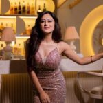 Falaq Naaz Instagram - At peace… AND ON FIRE🔥🔥🔥 . . Outfit-: @__madeforher__ styling-: @purvabansal5 Makeup : @vanshikhachanglanimua Hair :@blush_on_by_shrutishah @lavish_beauties_by_lavanya Photography : @portraitsbymayur @perfectlypixelized03 Jewellery: @itahdnura Managed By : @trending_influencers Location-: @craycraftmumbai X @rainmakerconsults . . #falaqnaaz #womaniya #falaqkifauj #falaqian #bbott2 #explore #picoftheday #ootd #shimmer #styling