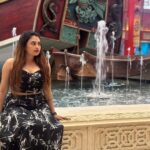 Farina Azad Instagram - This song bcoz its the location where it was shot❤️ Heading into a positive and a fit march ♥️