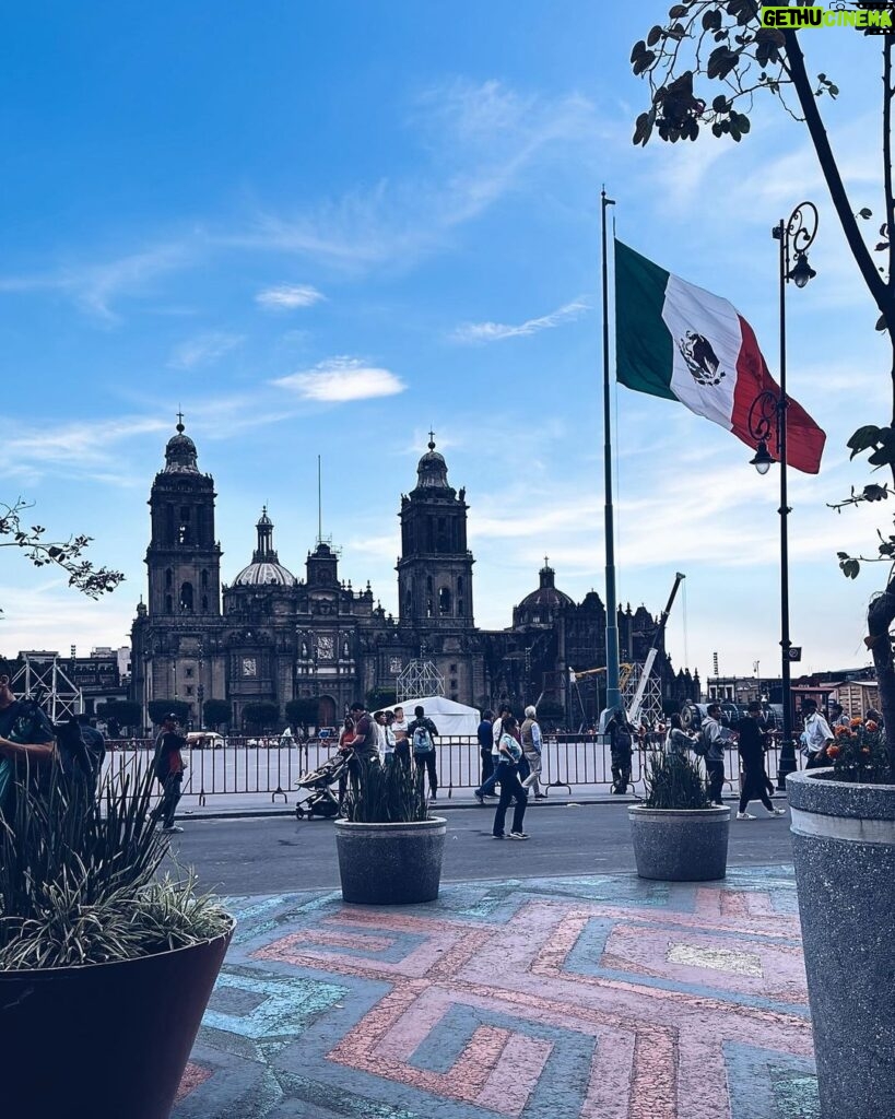 Federico Bal Instagram - Estos días en CDMX vienen siendo bien chingones 🫡 Ciudad de México