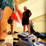 Federico Bal Instagram - Luego del último viaje a Panamá, el curso de BUCEO para poder certificar y obtener el brevet (carnet) era una parada obligada!! Resto del Mundo con @balfederico @diezpepi junto a @buceogalapago que son amigos de la casa y @bal.luciano que ya tiene su certificación, nos anotamos para poder disfrutar de una manera más segura y consciente el mundo subacuático!! Rodrigo, el titular de @buceogalapago nos da de manera intensiva este curso teórico y práctico, que luego finalizará haciendo una ultima inmersión en un lago de Pilar adonde se llevará a cabo la certificación!! Además planificaremos junto a ellos un viaje especial para ir a bucear aplicar todos los conocimientos adquiridos!! En @restodelmundo13 super contentos y tranquilos de estar en mano de los que mejor saben!! Es importante prestar mucha atencion y repetir los ejercicios!! Abajo en el agua a 15 mts de profundidad pueden pasar cosas y uno debe estar preparado para aplicar los conocimientos que te dan en el curso! Además sea cual fuere el destino que tomemos para ir a bucear, siempre estamos protegidos con @universal.assistance Galapago Buceo entrega certificacion CMAS que es válida en todo el mundo y tiene sedes en casi todos los destinos 🤿🤿🤿 #buceo #diving #scuba #snorkeling #scubadiving #scubadive #cursodebuceo #cmas #openwater #oceano #mar #inmersion #estudiante #buzo #bal #restodelmundo #curso #bajoelmar #certificacion #aguasabiertas #escueladebuceo Club El Chasqui