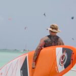 Federico Bal Instagram - Un pequeño adelanto del programón de @restodelmundo13 que se viene el domingo 13 de agosto por la pantalla de @eltrecetv ! Deporte, amigos, cultura, playa y mucho sol desde el paraíso! Gracias @arubabonbini #arubabonbini #aruba Holiday Inn Resort Aruba-Beach Resort & Casino