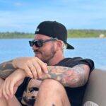 Federico Bal Instagram - NAYARA, uno de los mejores hoteles que estuve en mi vida! A 20 minutos de navegación de la Isla Colón, en Bocas del Toro, existe el paraiso y se llama @nayarabocasdeltoro Este es el hotel 5 estrellas más sustentable de toda América Latina y te quiero mostrar de lo que estamos hablando! Con @restodelmundo13 y mi primo @bal.luciano pudimos darnos el gusto de recorrer toda la isla, disfrutar cada rincón y hasta cenar junto al mar al lado de la fauna marina. Esto no es Bali, esto es Panamá y te recomiendo que vengas a conocer este lugar increible! Gracias @nayararesorts @copaairlines @universal.assistance @soyernestovelasquez @belucicala @bocasluxuryrentacar @ojosdeltigreagency #panama #nayara #restodelmundo #canal13 #bocasdeltoro #bocas #paraiso #turismo #travel #viajar #cabañas #isla #navegar #playa #beach #island #tv #familia #family #experiencia #aventura #destinos #traveling #influencer #bal #mar #oceano #paradise #vip Bocas del Toro, Panama