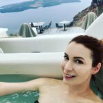Felicia Day Instagram - Super unhappy on vacation right now.