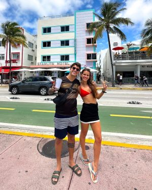 Felipe Prior Instagram - Turistando em Miami Beach ☀️🏖️👙
#miami  #nba #basketball #praia