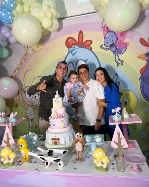 Felipe Prior Instagram - Ontem foi aniversário de 1 aninho da Dudinha. Agradecer @tribodafoliakids  pela recepção e tratamento.