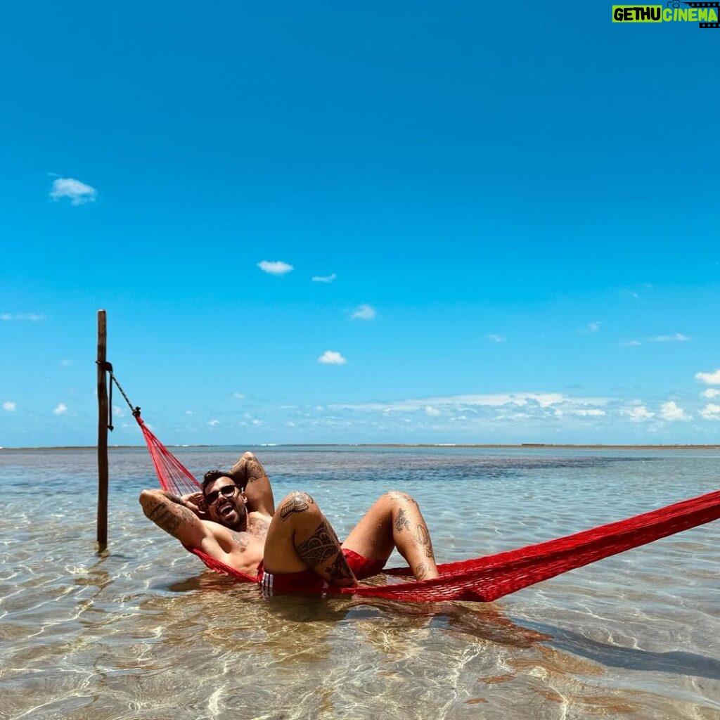 Felipe Ribeiro Instagram - Uma segundinha dessa véi (eu mereço) Praia Do Patacho - Alagoas