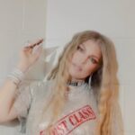 Fergie Instagram - Video!!!✨✨ make up: @miyakemakeup hair: @marandahair styling: @bcompleted choreography: @fatima_noir video: @taylorkahan