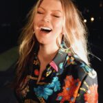 Fergie Instagram - this springtime baroque fantasy brought to you by: @mr_nicolasbru @ronitshapow @enriquethetailor @fergusoncrest @fergiefootwear. 10/9c on @vh1 #MarthaAndSnoop