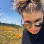 Fergie Instagram - Hope u all are feeling a connection to nature today 🍃🍃🦋🦋🌿🌿 happy #earthday!!