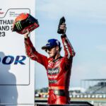 Francesco Bagnaia Instagram - I'm at the airport on my way home and I'm thinking about yesterday's race, what a race guys! Now a little rest before the big final show 🥁🎸 #Go1Free Duabi Airport
