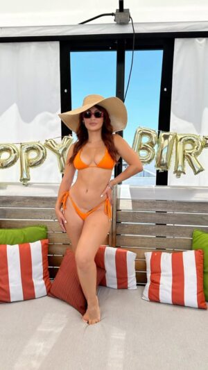 Francia Raísa Instagram - I appreciate all the birthday wishes and messages, I feel so loved and cared for. Thank you all for making me feel so great 🥳