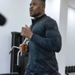 Francis Ngannou Instagram - Putting in work to start this new year! @gymshark