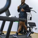 Francis Ngannou Instagram - Putting in work to start this new year! @gymshark