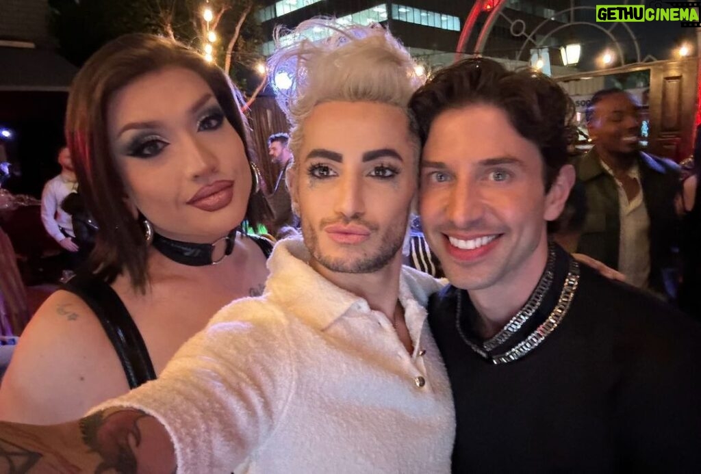 Frankie Grande Instagram - ✨ Glitter, Glam, and Good Times at the @queerty Awards! 🌈 So grateful to have shared this dazzling night with so many incredible friends all in one place!🌟💖 Cheers to love, laughter, and the power of unity! 🏳️‍🌈👫👬👭 #QueertyAwards #SparkleAndShine #shinebrightlikeafrankie Thank you @chelsea_guglielmino @polkimaging @gettyimages for the photos