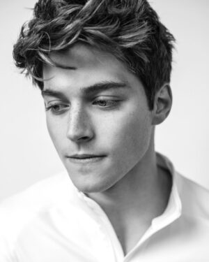 Froy Gutierrez Instagram - hi there it’s froy (like Troy but with an f) and I’m super excited for July so here’s a picture of me looking excited ➖👽➖