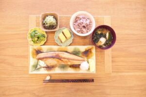 Fumino Kimura Instagram - ***
今日のごはんでした。

ホッケ
ブロッコリーのごま和え
もずく酢
だし巻き卵
わかめとネギのおみそ汁
雑穀米

あ、ご報告です。
無事出産しまして
母子共にとても健康です！
公私共に一瞬一瞬を大切に歩んでいきます。