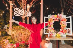 Fumino Kimura Instagram - ***
2023年も終わりますね！
今年一番のイベントだった
カレンダーお渡し会が
無事に皆さんに喜んでいただけて
ほんとーーーにホッとしました。
こうやって会いに来てくれたり
陰ながらだったり
昔のよしみで気にはしてくれたり
コメントやお手紙だったり
いつもどんな時も
あらゆる形で支えて頂いて
そのお陰様で1年駆け抜けてこられました。
お帰りって言ってくれて
作品楽しみにしてくれるから
私の居場所があるんだなって
強く感じた愛溢れる2023年でした。

トップにお渡し会ダイジェストのURL貼っておくので
行けなかったよ〜って方覗いてみてください🎥✨
雰囲気だけでも楽しんで貰えると思います♡

📷撮影
#瀬浪歌央
@cfoef8256 
#関一也
@10kazuya10 
💄ヘアメイク
#石邑麻由 
@mayu_ishimura 
👗スタイリスト
#岡本純子 さん
🐰special thanks
2310チーム
#フジライフサポート のみなさん
https://fls-s.net/sns/

来年の目標はなにかなぁ
マンボウ、トド、ラッコに会いたい
まず海に戻りたいなぁ🐡🦭🦦

あとは2024年は私が
『アダン』という作品でデビューしてから
20周年だそうで…

そうで…

ファンミーティング…
私出来ること本当にないんだけど
なんとかかんとか
最初から最後まで楽しんで貰える
試行錯誤…できるかなぁ
あ、でも2023年で一番感じたのは
独りじゃない、仲間がいるってこと。
楽しみにしてくれるみんながいてくれること。

なんか頑張れる気がしてきた！
ちゃんと覚悟決まったらお知らせしますね🚩

よし、それではさよなら2023年！
みなさんも良いお年をお迎え下さい😁✨