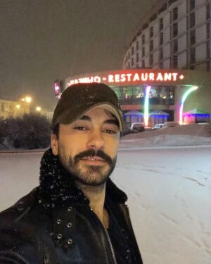 Gökhan Alkan Instagram - 🇧🇾 Очень приятно.