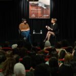 Gülse Birsel Instagram - Bugün @akbanksanat ‘ın Kısa Film Festivali’nin açılış günüydü. Birkaç salonu hınca hınç dolduran en genci 14, en yaşlısı 20’lerinin başında, birbirinden parlak insanlarla sohbet ettim. Soruları, hevesleri, heyecanları müthişti. ✨ Ve çok teşekkürler @selimevci #19akbankkısafilmfestivali