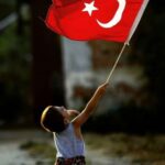 Gülse Birsel Instagram - Geçmiş, bu gün, gelecek... Hep Atatürk’le, hep Cumhuriyet’le.. ∞ 🇹🇷🇹🇷🇹🇷🇹🇷🇹🇷🇹🇷🇹🇷 #yaşasıncumhuriyet