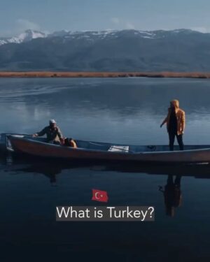 Gülse Birsel Instagram - Come to Turkey!
#Repost @bekartravels
・・・
Böyle bir akım varmış ben de kendi çektiklerimle Türkiye versiyonunu yapayım dedim. 💫 Taşına toprağına kurban❤🇹🇷 Videoyu paylaşarak dünyaya göstermeme yardımcı olabilirsiniz❤I heard about this trend and decided to do a Turkish version. Here is the diversity of Turkey in a nutshell. Share it with the world 😊🙏🏻
#whatisturkey #showmeturkey #travel