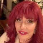 Gülse Birsel Instagram - Bu dönemin sonunda allame olabilir, kendinizi tanıyamayabilirsiniz. Dünyanın en iyi üniversitelerinin derslerini bedava takip etmek için şuralara girin: https://www.classcentral.com/collection/ivy-league-moocs Google’a “free ivy league courses” filan yazsanız da çıkar. Bu arada farklı konularda Türkçe dersler için de “Khan Academy” yazın google’a, o da iyi seçenek. @khanacademyturkce #evdekal