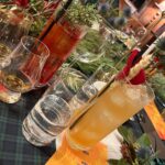 Gülse Birsel Instagram - İskoçya’dan dump gibi değil gibi bi şey.♥️🥃 @busrapekin @mericaral @enistesigelmis @ekocofficial @selencarhoglu @lifewithacloud #davet #edinburgh