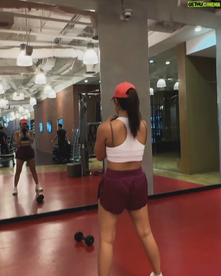 Gabbi Garcia Instagram - 🤸🏽‍♀✨🏋🏽‍♀🫶🏽🥦 healthy life happy heart Kerry Sports Manila