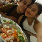 Gabbi Garcia Instagram - lined up for almost 2hrs to try @jeh_o_chula’s famous tom yum 😋 picture picture muna sa gilid ng kalsada while waiting 😅 Bangkok, Thailand