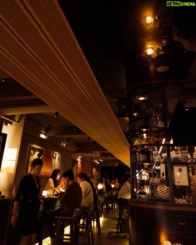 Gabbi Garcia Instagram - less than 48hrs in HK 🥢 📍COA - #1 best bar in asia 📍Kam’s Roast Goose - ⭐️ michelin 📍Quinary - #31 best bar in asia 📍Ying Jee Club - ⭐️⭐️ michelin Hongkong