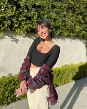 Gabbie Hanna Instagram - I sold my soul help me buy it back by pre-saving I sold my soul plz gabbiehannaofficial.com