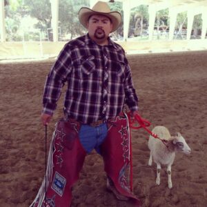 Gabriel Iglesias Instagram - Happy #TBT 🤠 This is my default pic on Farmers only.