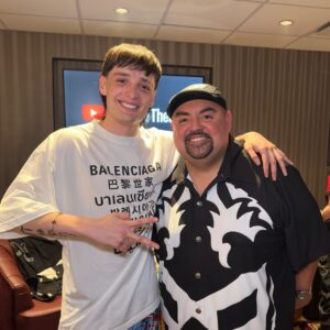 Gabriel Iglesias Instagram - Peso Pluma met Peso Mucho 😜