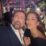 Gabriel Soto Instagram - Después de 3 años por fin se me hizo mi foto con @anitta 😃😘😉 @premiolonuestro @televisaunivision 💫💫💫 Miami, Florida