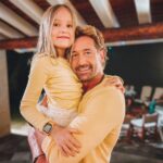 Gabriel Soto Instagram - Hoy ya el número de tu cumple tiene 2 cifras hija. Eres la niña más noble, alegre, carismática y tierna 😊😊😊. Te amo más de lo te puedas imaginar y al igual que tu hermana siempre estaré ahí contigo a tu lado para guiarte, protegerte, amarte y verte sonreír ❤️❤️❤️Feliz cumpleaños mi chiquitina hermosa 🎉🎉🎉🎉❤️❤️❤️❤️ #amosertupapa #mylittlebabygirl
