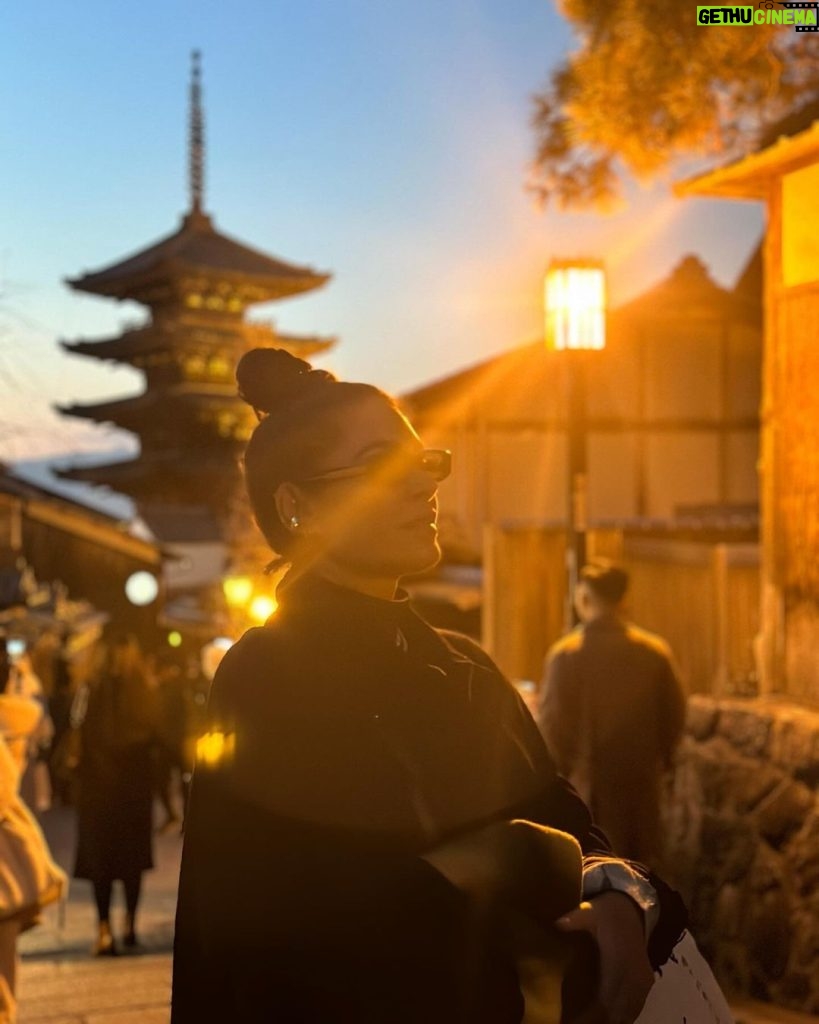 Galilea Montijo Instagram - 😍 #higashiyama #kioto #japon Higashiyama-ku, Kyoto