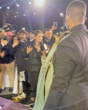 Gamila Awad Instagram - مبسوطة جدا لوجودي في حدث ضخم و مشرف زي @joyawards.official و أكتر حاجة بسطتني استقبال الجمهور السعودي 🇸🇦 
Thank you @joyawards.official for having me 🤍

Styled by @yasminekenawi 
Dress by @georgeshobeika 
Jewelry @tiffanyandco 
Makeup @rehamkhalifaa 
Hair @hema.hairstyle 
Photography @soma_photography19